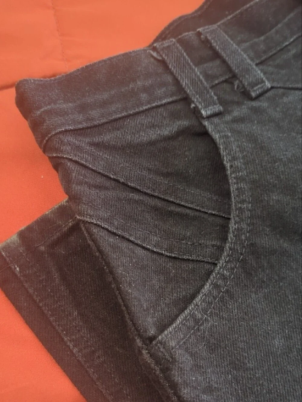 Wrangler slim straight